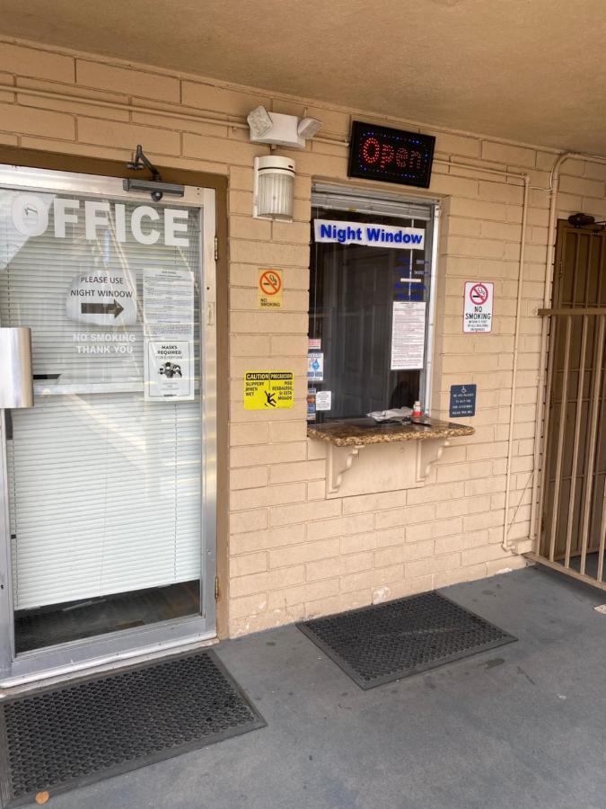 Downtown Motel 7 サン・バーナディーノ エクステリア 写真